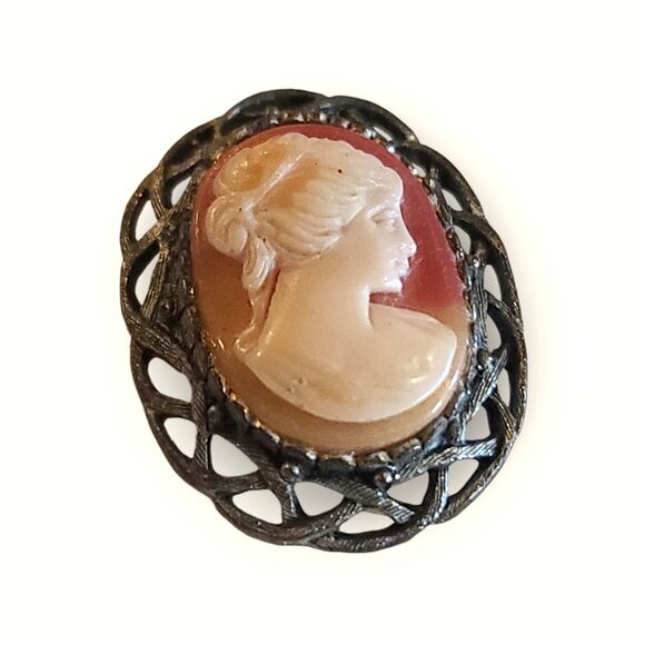 Vintage Pink Carved Shell Lady Cameo Brooch Pin Bronze Tone Frame - Picture 4 of 7